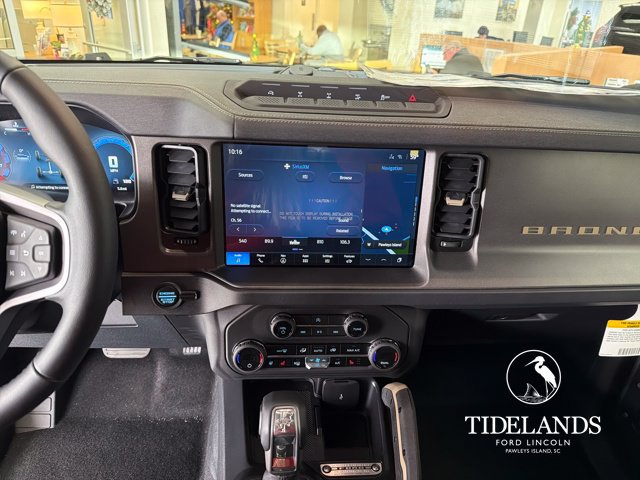 Certified 2025 Ford Bronco Badlands w/ Sasquatch Package AWD/4WD image 24