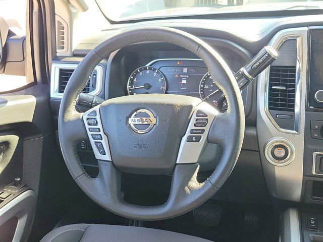 Used 2021 Nissan Titan SV w/ SV Convenience Package image 20