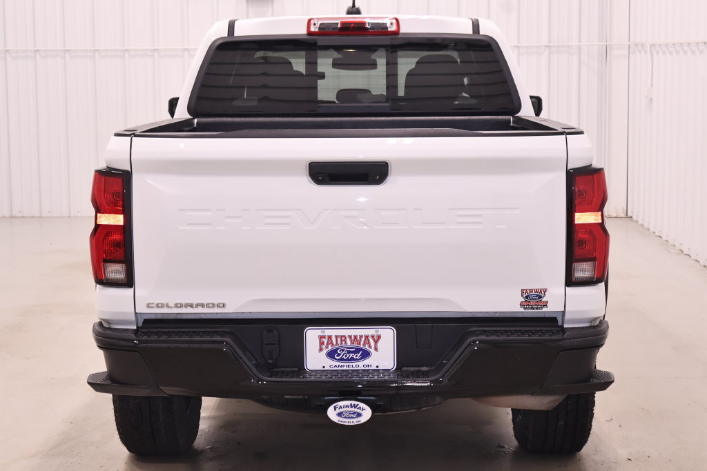 Used 2024 Chevrolet Colorado Z71 w/ Z71 Convenience Package 2 AWD/4WD image 9