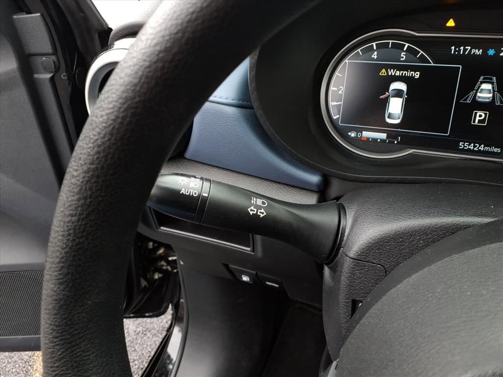 Used 2023 Nissan Versa SV image 20