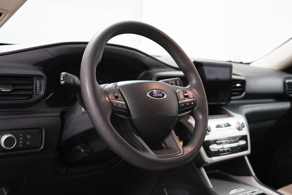 Certified 2022 Ford Explorer 4WD image 18