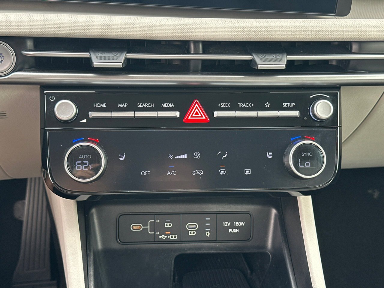 Used 2025 Hyundai Tucson SEL AWD/4WD image 33