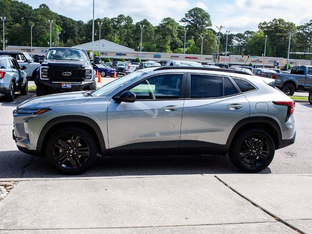 Used 2025 Chevrolet Trax ACTIV FWD image 3