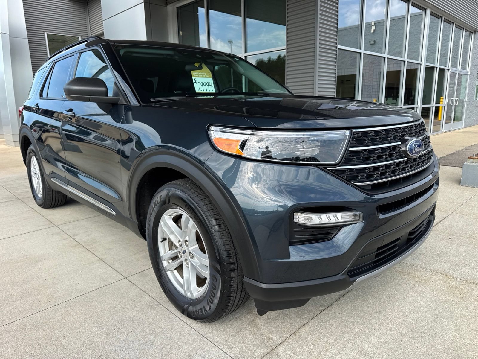 Certified 2023 Ford Explorer XLT w/ Equipment Group 202A AWD/4WD image 10