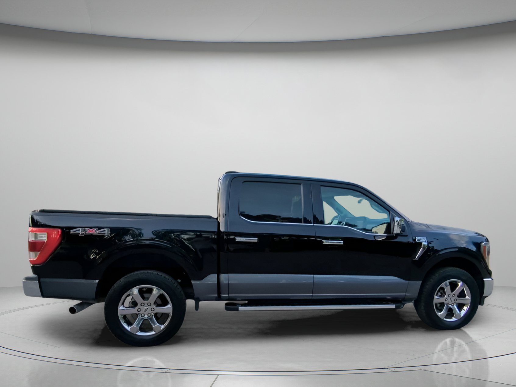 Certified 2023 Ford F150 Lariat w/ Equipment Group 502A High AWD/4WD image 31