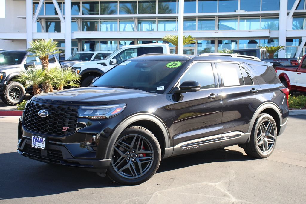 Certified 2025 Ford Explorer ST AWD/4WD image 1