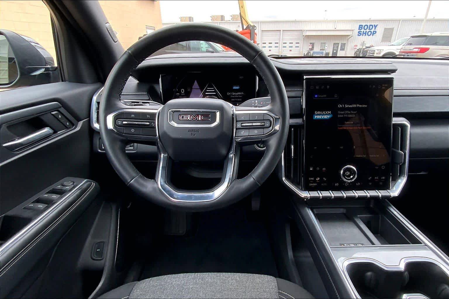 Used 2025 GMC Acadia Elevation FWD image 6