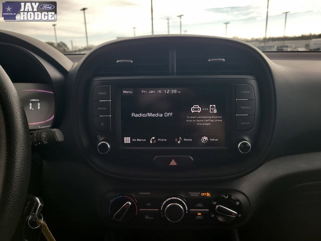 Used 2024 Kia Soul LX w/ Option Group 015 image 21