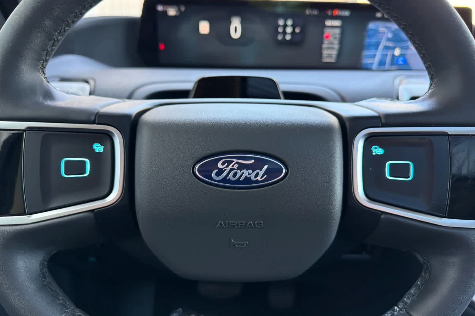 Certified 2025 Ford Expedition Active AWD/4WD image 25
