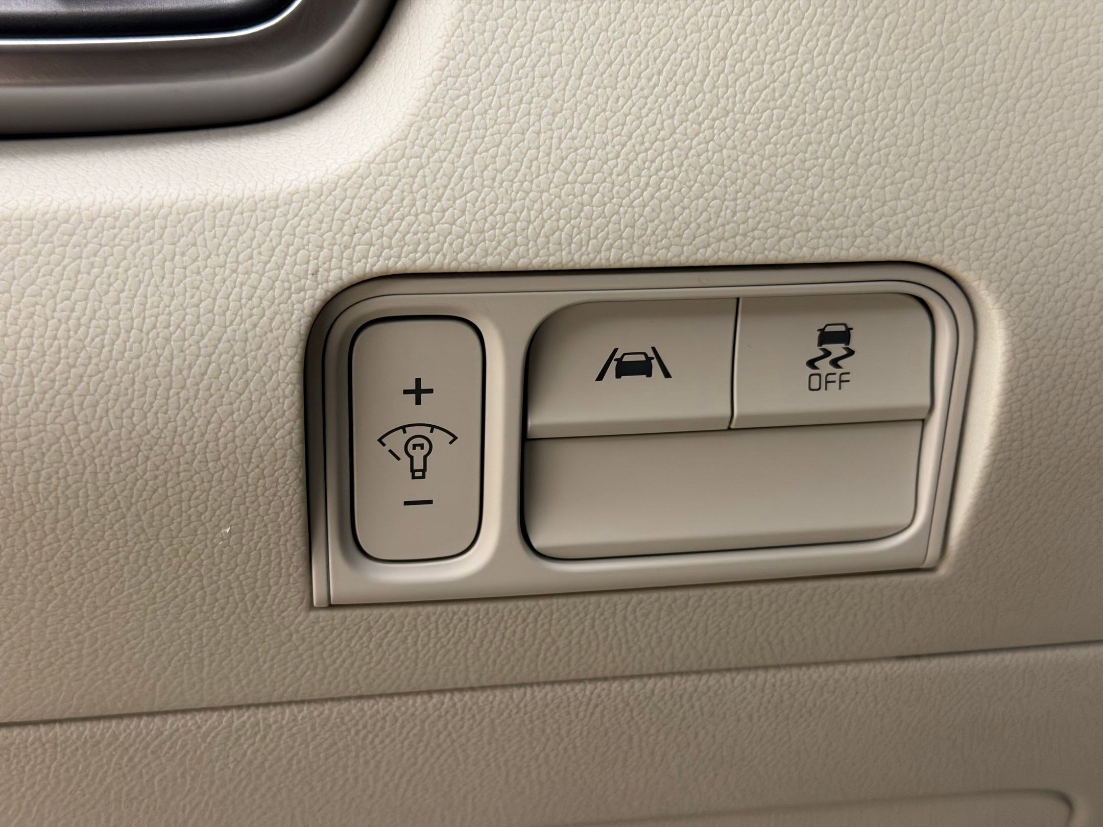 Used 2021 Kia Sorento S w/ Panoramic Sunroof Package image 19