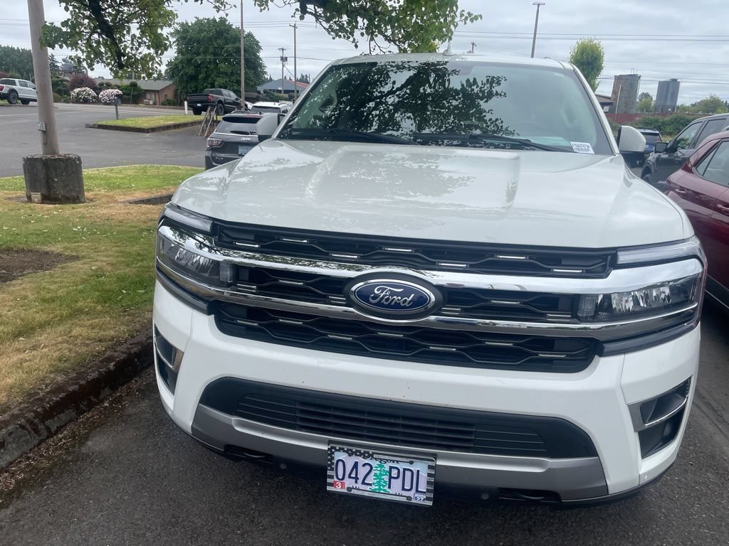 Certified 2024 Ford Expedition Limited AWD/4WD image 2