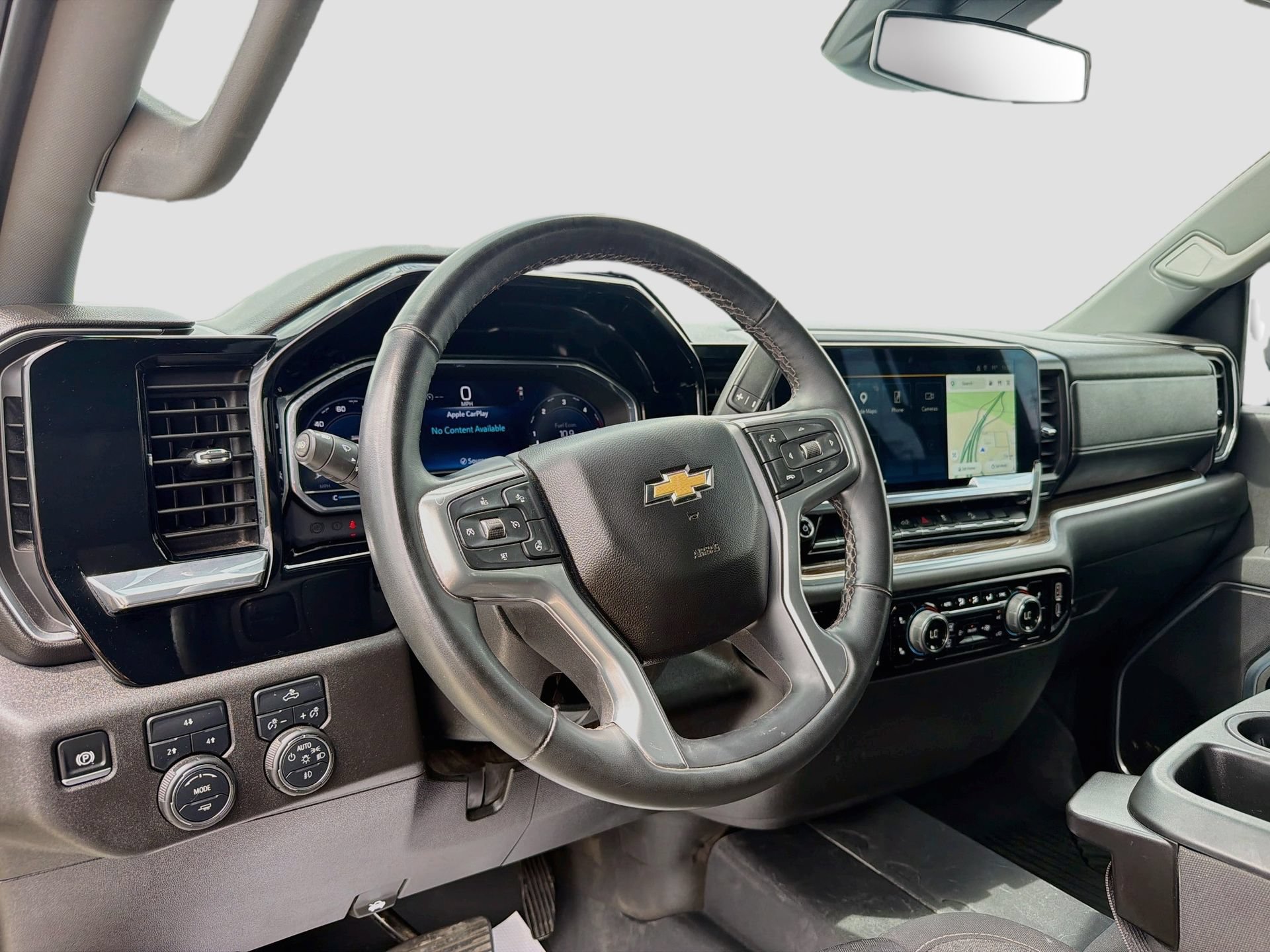 Used 2025 Chevrolet Silverado 2500 LT AWD/4WD image 9