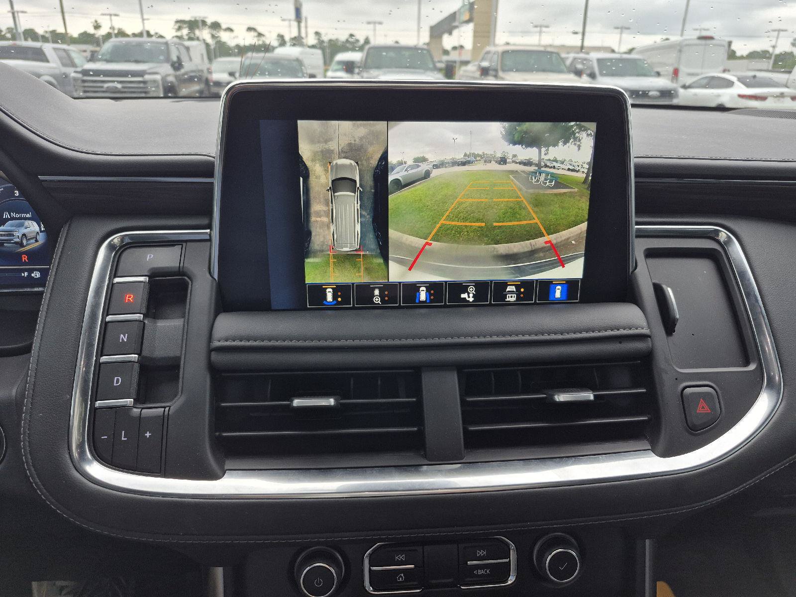 Used 2023 Chevrolet Tahoe Z71 w/ Luxury Package AWD/4WD image 6