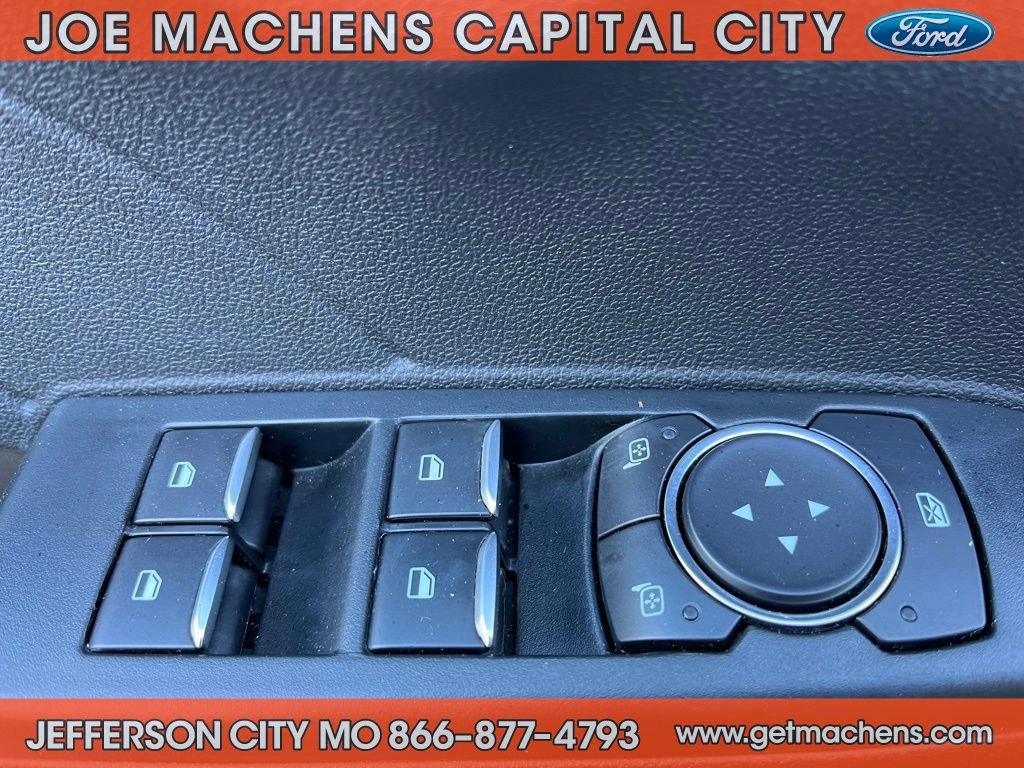 Certified 2022 Ford Escape SE w/ SE Sport Appearance Package image 21