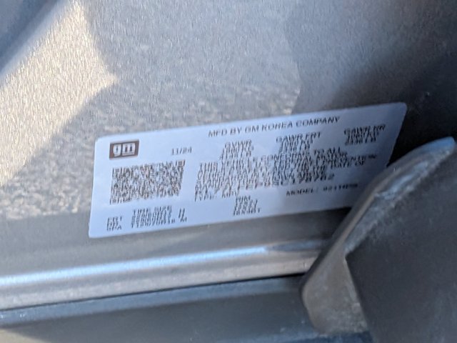 Used 2025 Chevrolet Trax LS FWD image 29