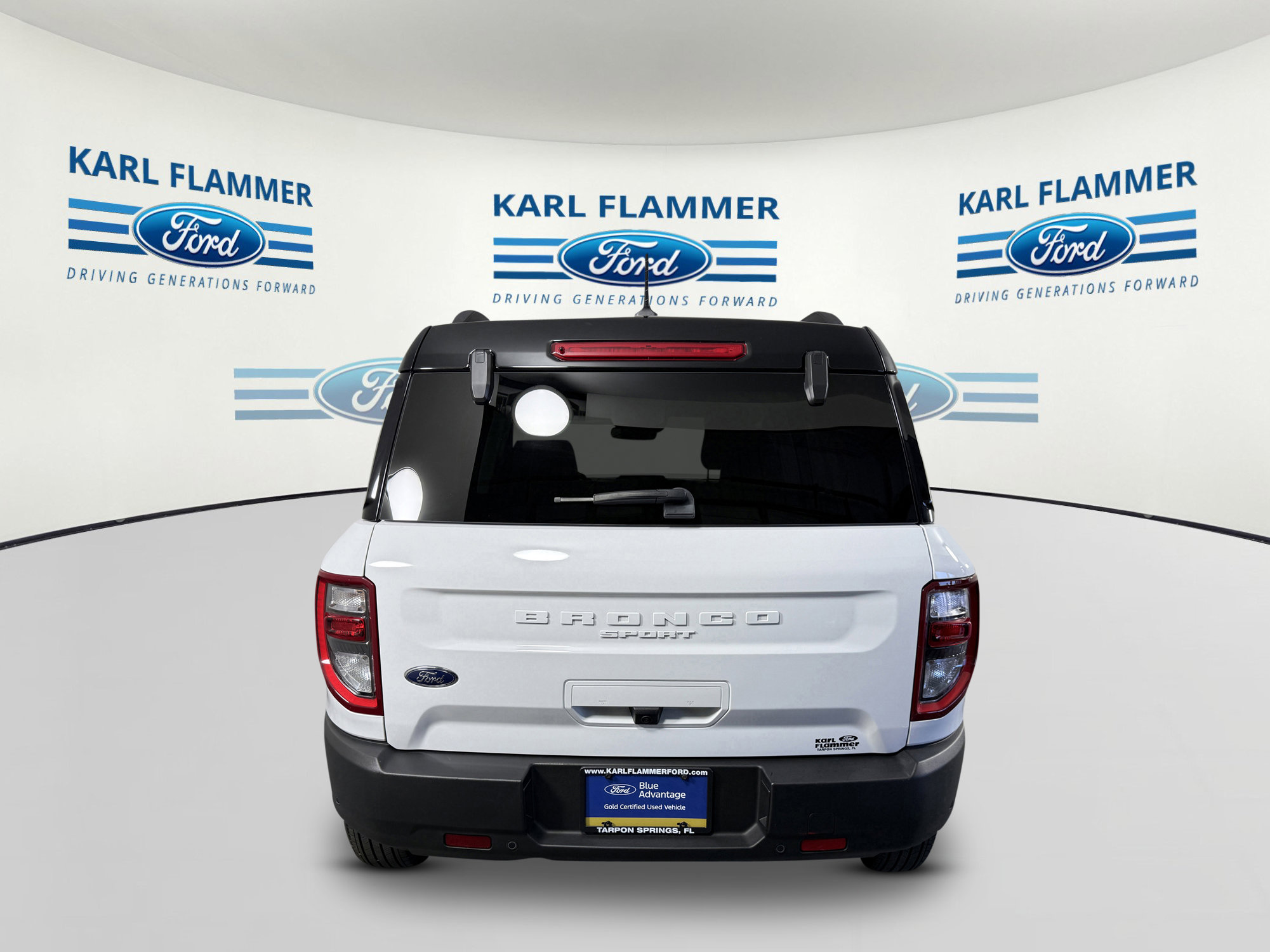Certified 2024 Ford Bronco Sport Outer Banks w/ Tech Package AWD/4WD image 4