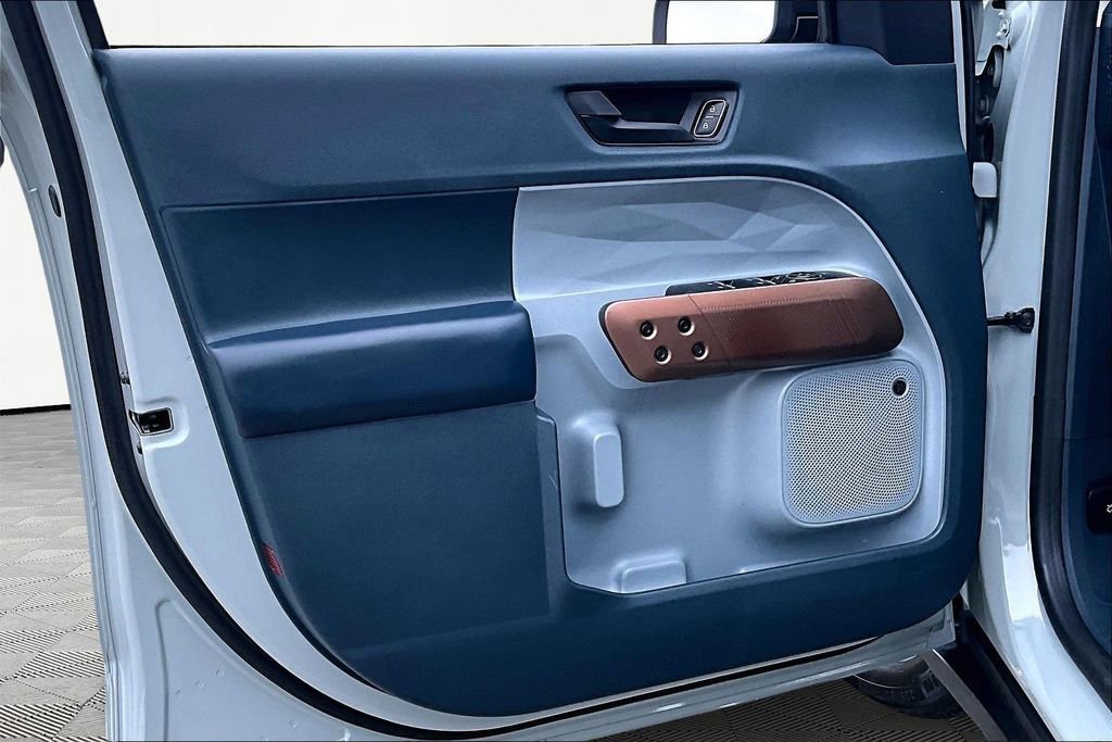 Certified 2023 Ford Maverick Lariat w/ Lariat Luxury Package AWD/4WD image 24