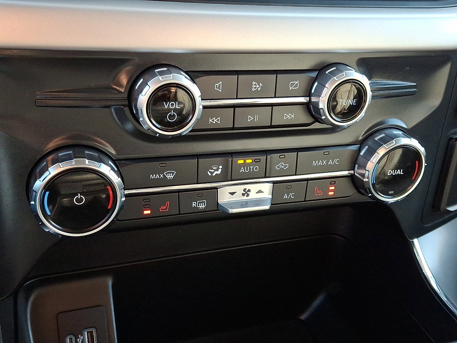 Certified 2022 Ford F150 XLT w/ Equipment Group 302A High image 15