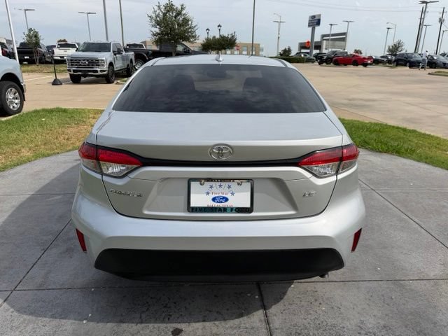 Used 2026 Toyota Corolla LE FWD image 6