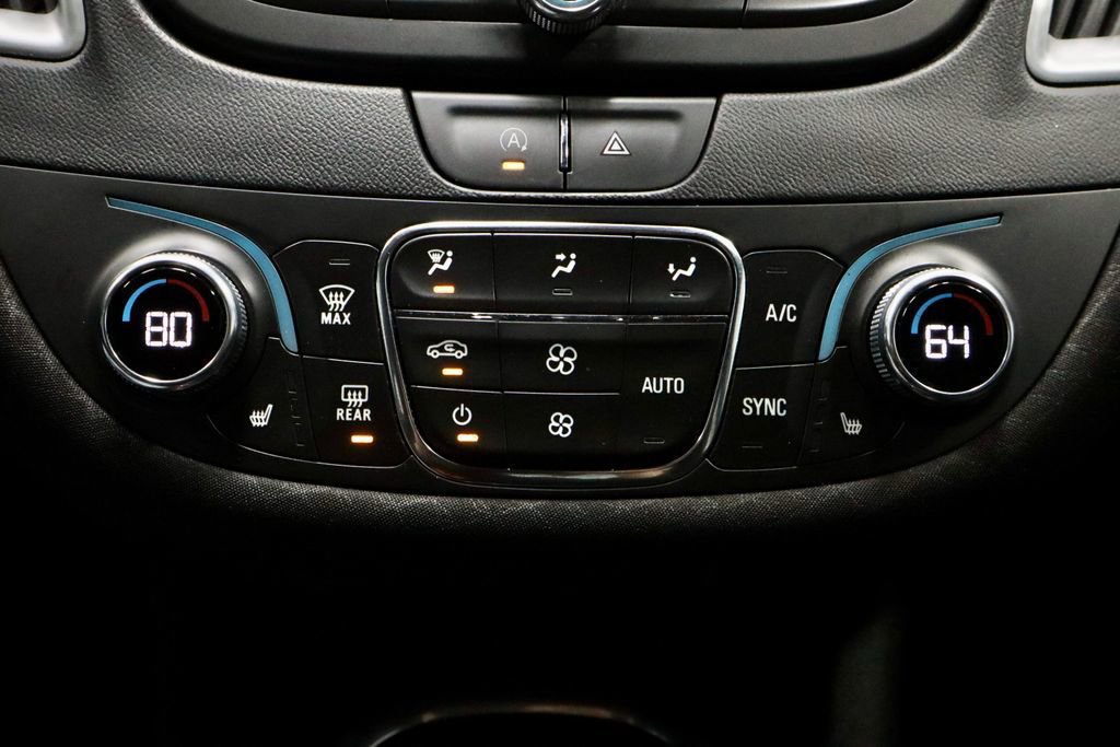 Used 2023 Chevrolet Malibu LT image 32