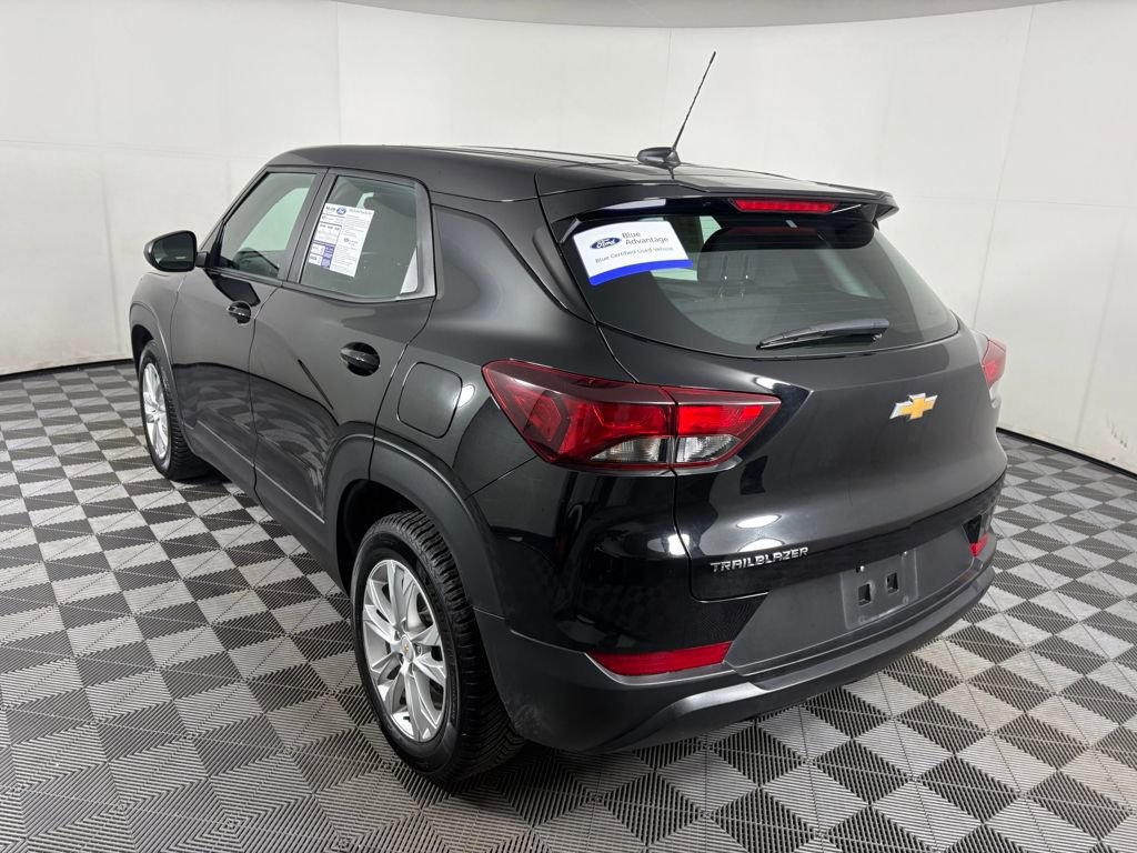 Used 2023 Chevrolet TrailBlazer LS image 3