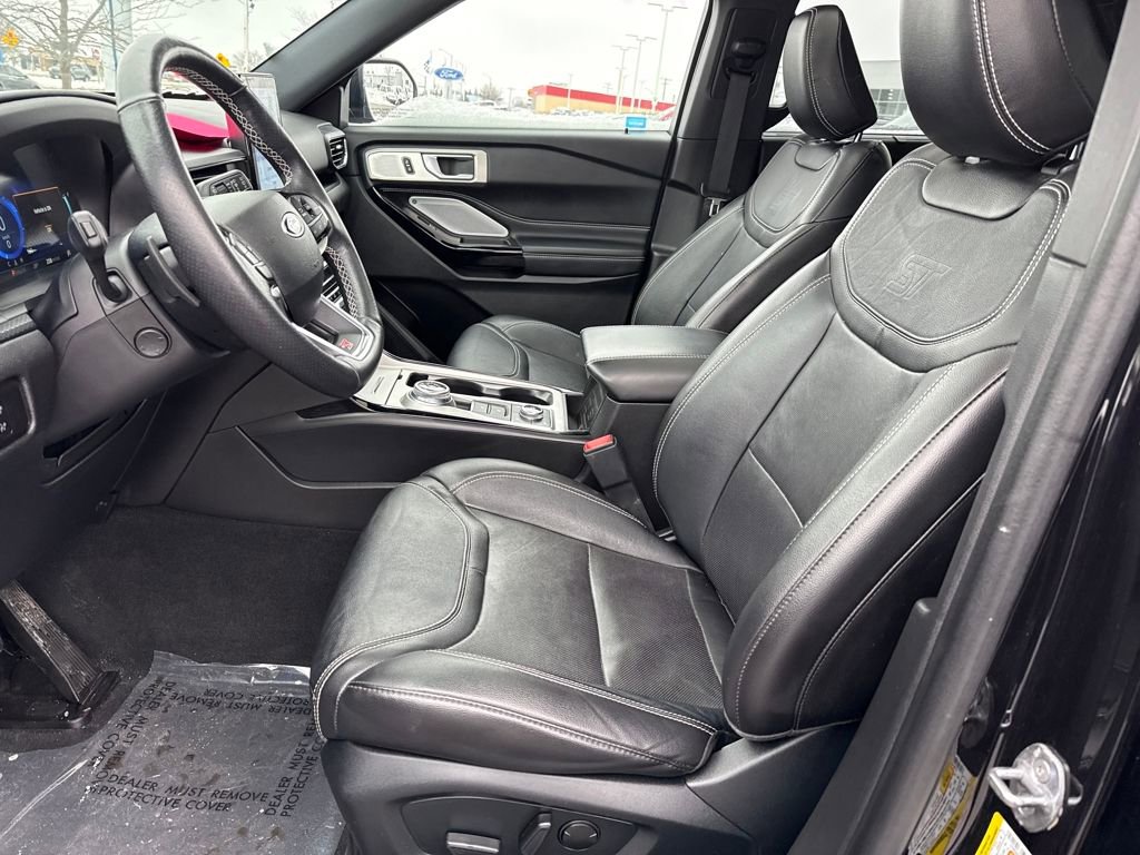 Certified 2023 Ford Explorer ST w/ Technology Package image 14