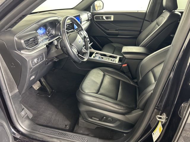 Certified 2020 Ford Explorer XLT w/ Equipment Group 202A AWD/4WD image 11