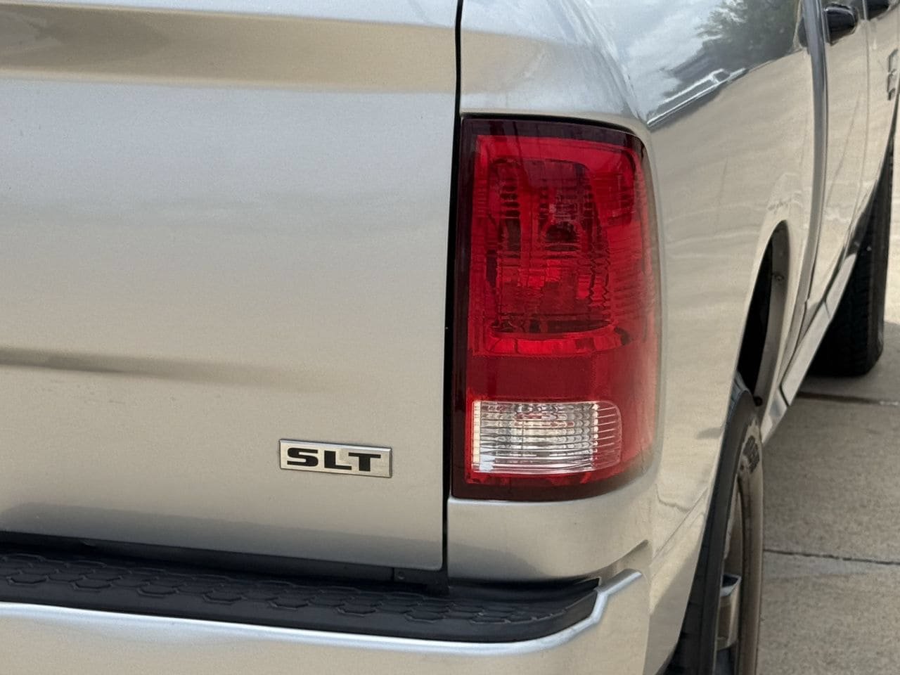 Used 2021 RAM 1500 Classic SLT AWD/4WD image 7