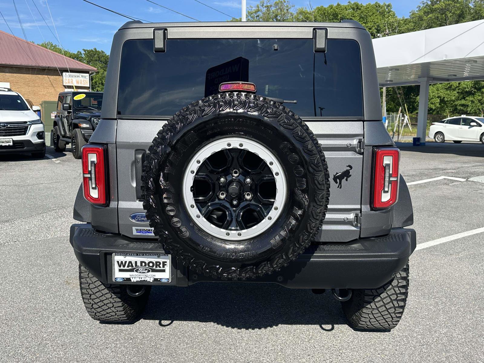 Certified 2024 Ford Bronco Badlands w/ Sasquatch Package AWD/4WD image 5