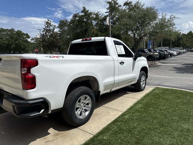 Used 2025 Chevrolet Silverado 1500 W/T w/ Trailering Package AWD/4WD image 2