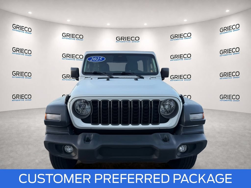 Used 2025 Jeep Wrangler Unlimited Sport AWD/4WD image 2