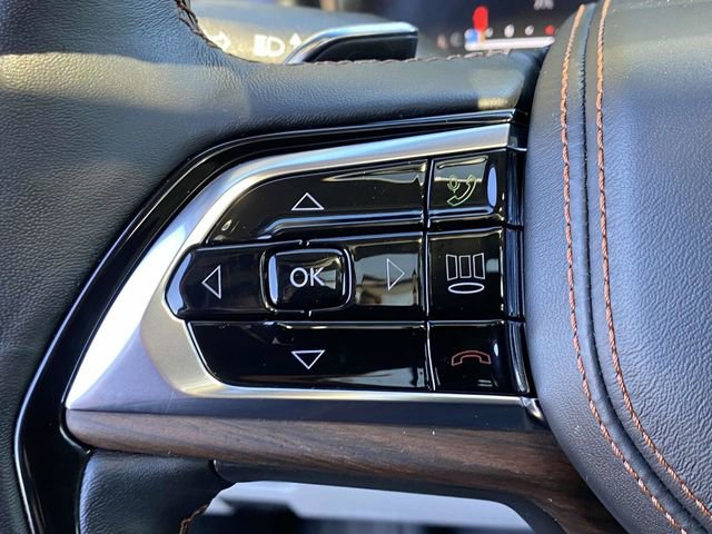 Used 2021 Jeep Grand Cherokee L Summit w/ Advanced Protech Group IV image 28