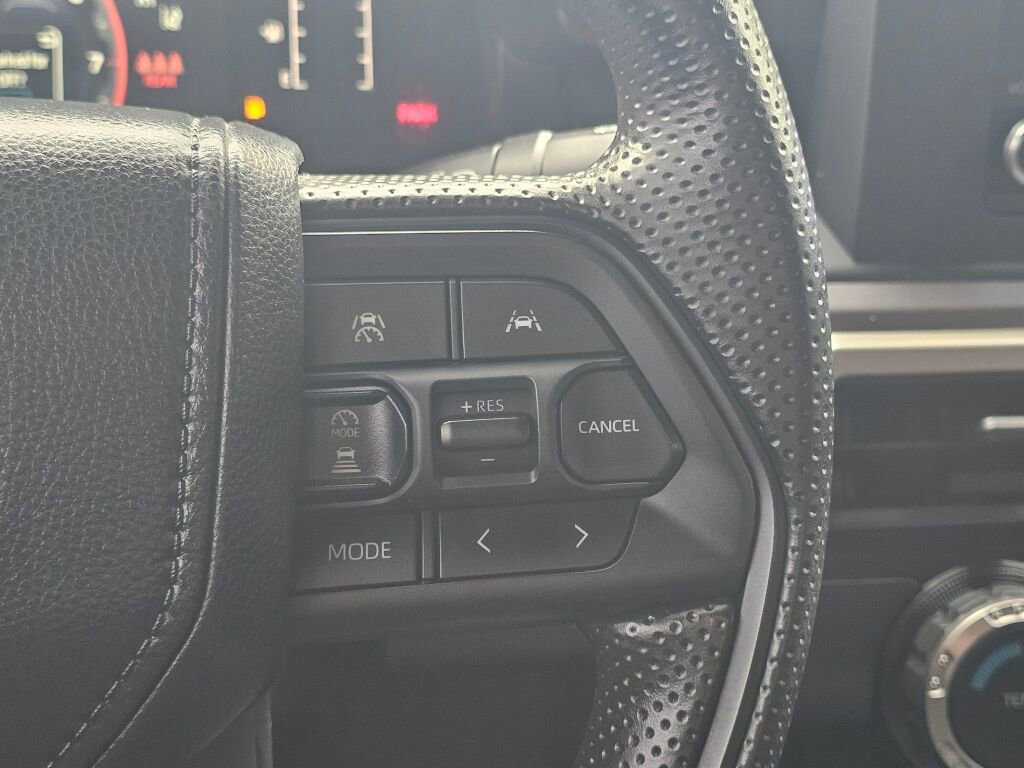 Used 2024 Toyota Tacoma SR5 AWD/4WD image 22