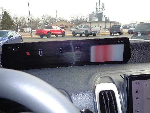 Certified 2025 Ford Expedition Active image 8