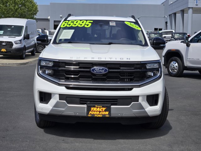 Certified 2025 Ford Expedition Platinum AWD/4WD image 2