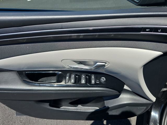 Used 2022 Hyundai Tucson Limited FWD image 13