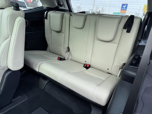 Used 2024 Subaru Ascent Limited w/ Technology Package image 19