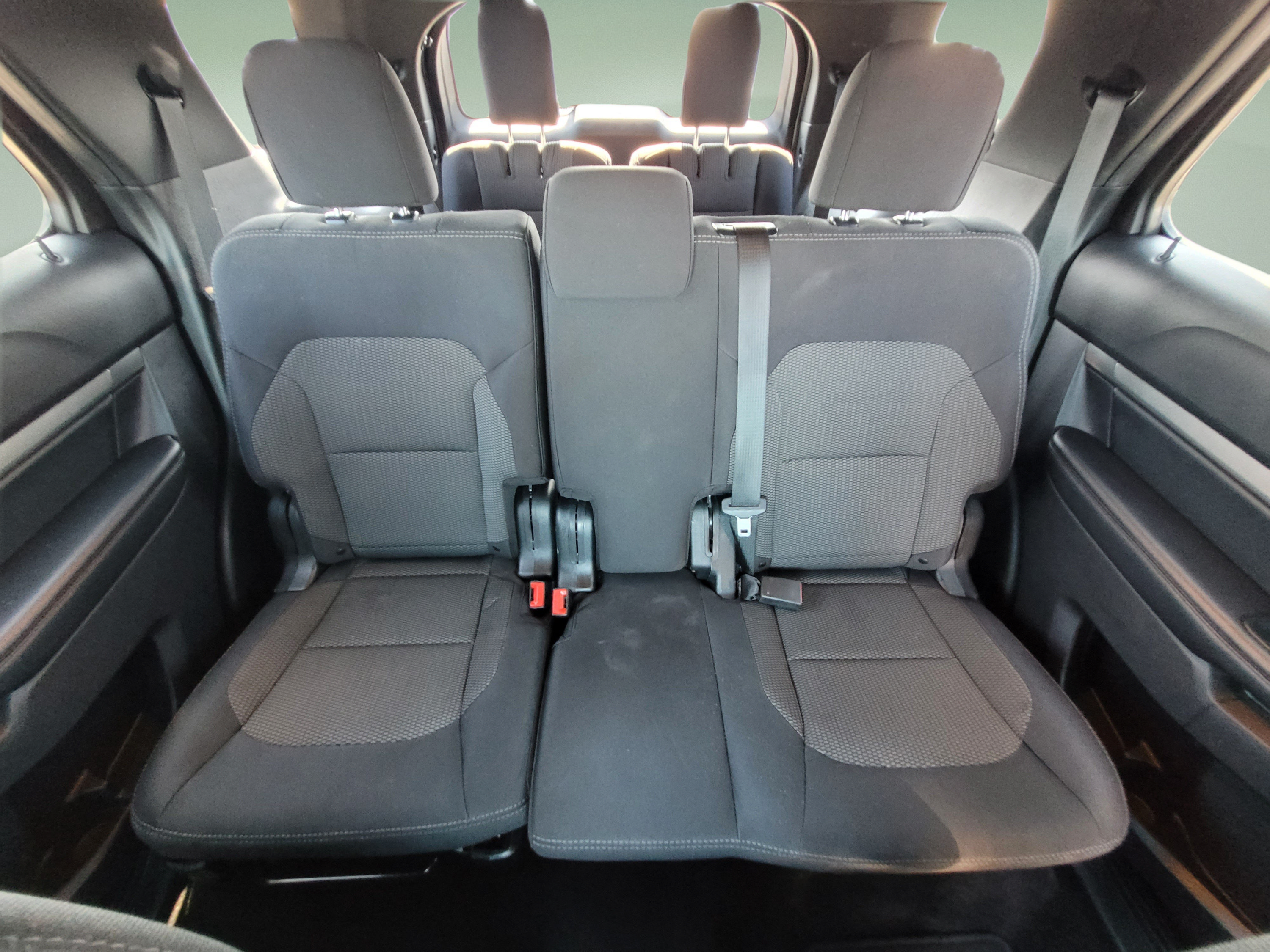 Certified 2019 Ford Explorer XLT w/ Equipment Group 201A FWD image 19