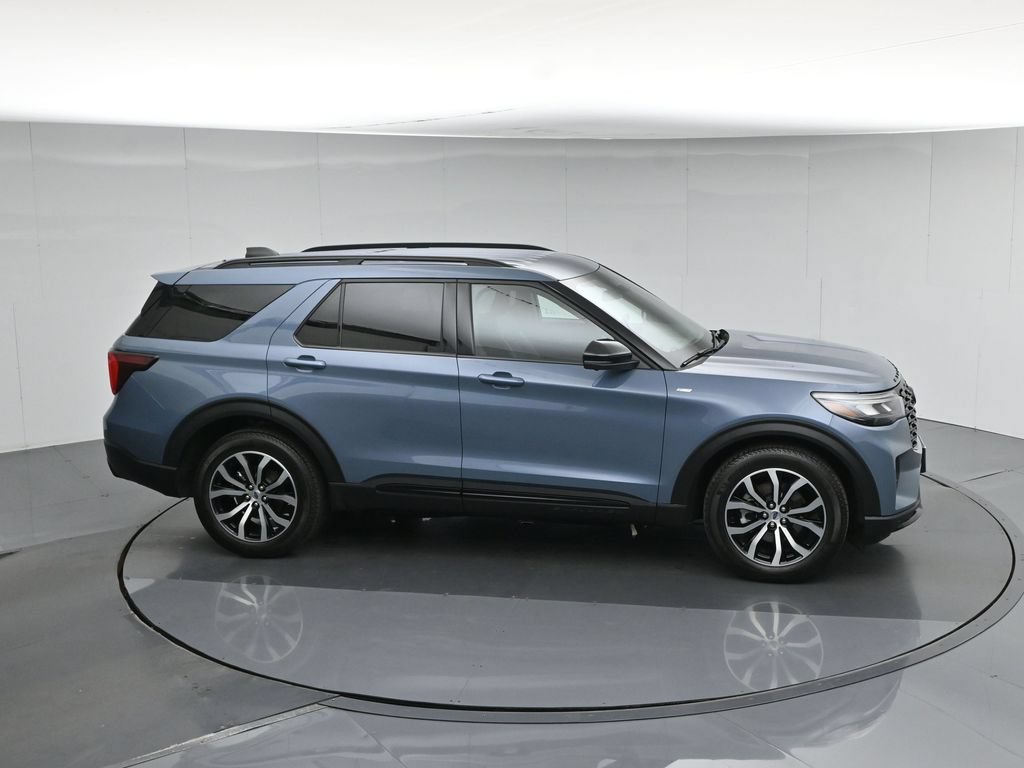 Certified 2025 Ford Explorer ST-Line w/ Premium Package RWD image 57