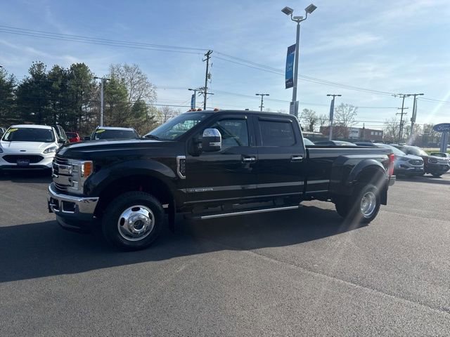 Certified 2017 Ford F350 Lariat w/ Lariat Ultimate Package image 3