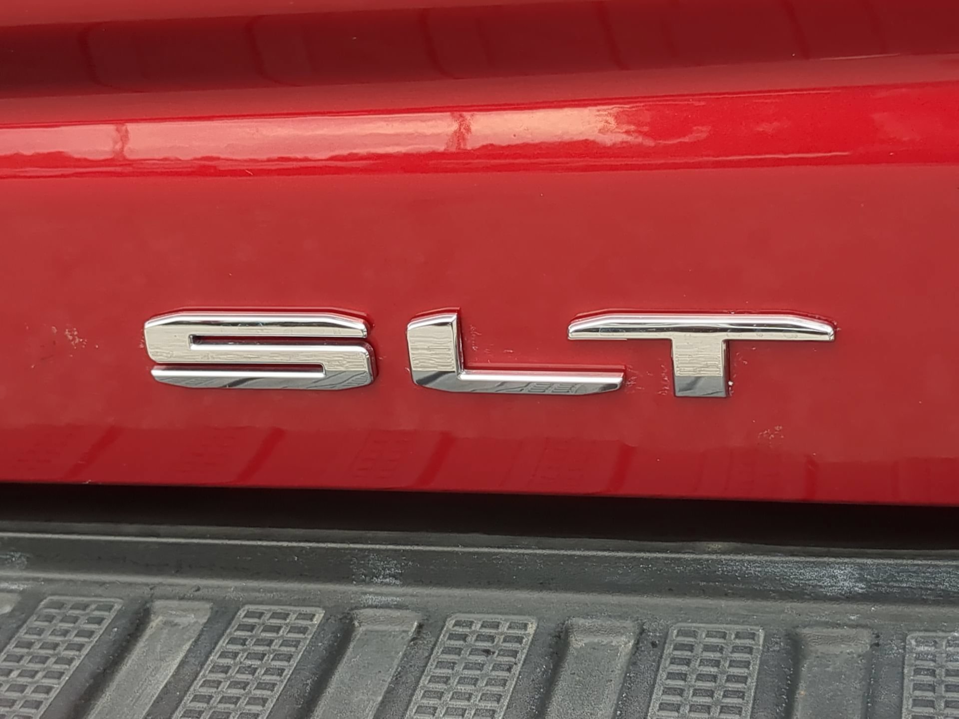 Used 2024 GMC Sierra 2500 SLT w/ SLT Premium Package AWD/4WD image 46