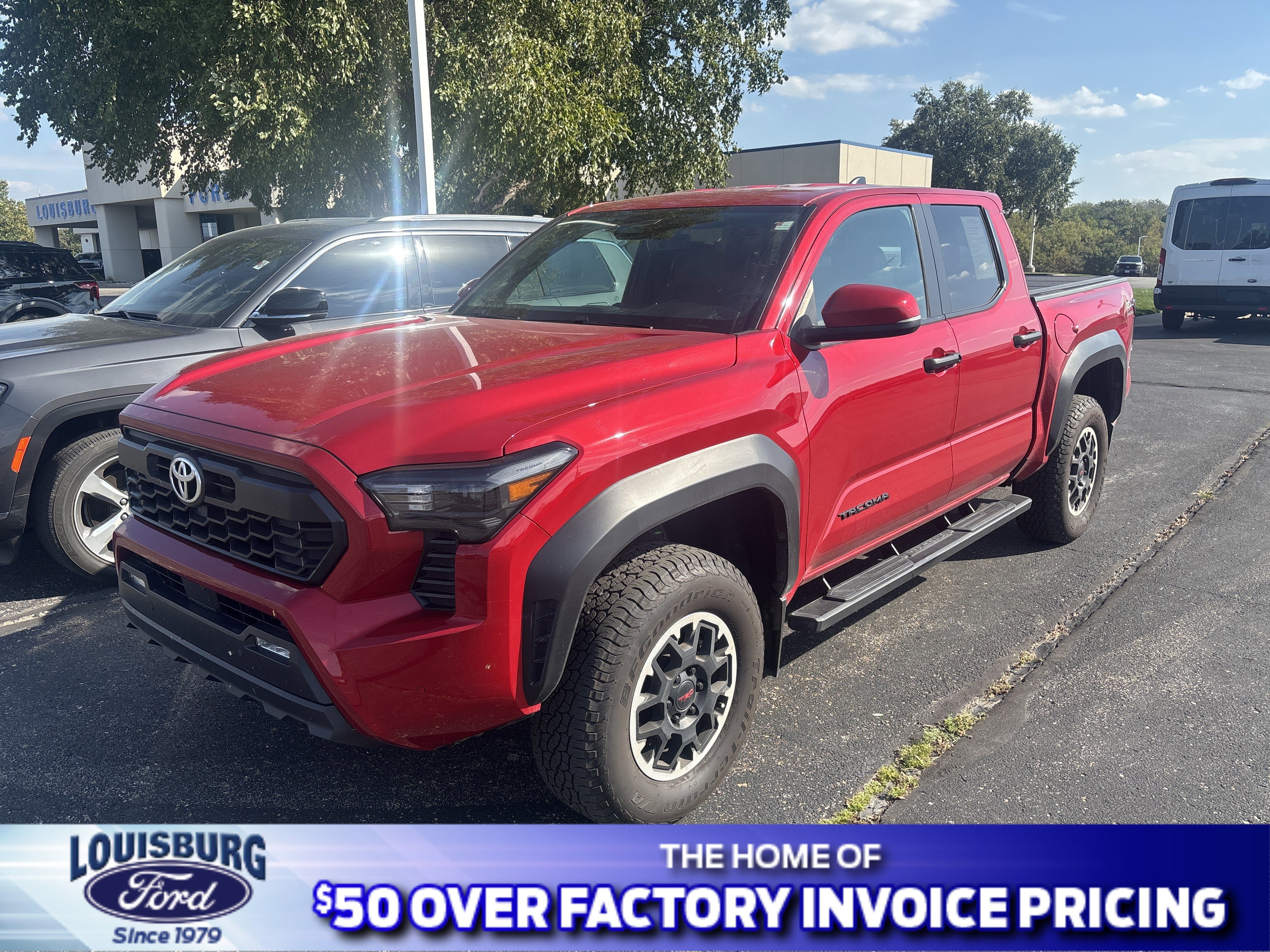 Used 2024 Toyota Tacoma TRD Off-Road image 1