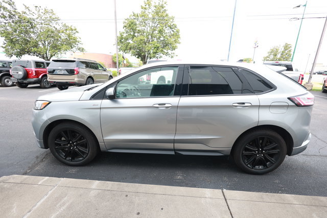 Certified 2022 Ford Edge ST-Line AWD/4WD image 9
