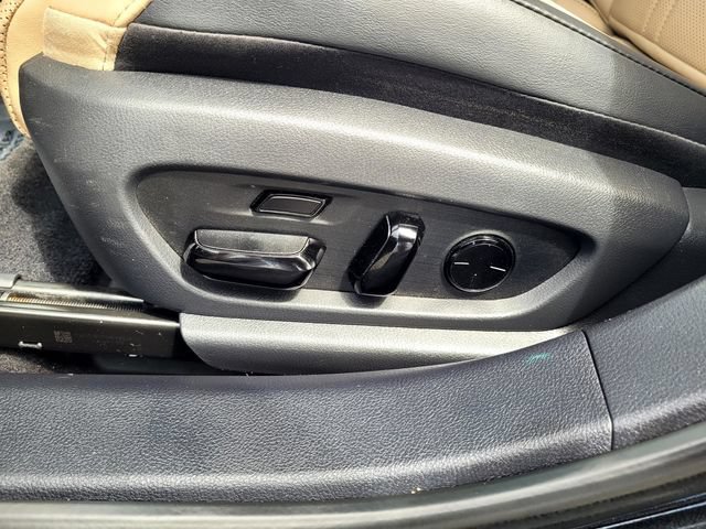 Used 2021 Lexus ES 350 w/ Accessory Package FWD image 11