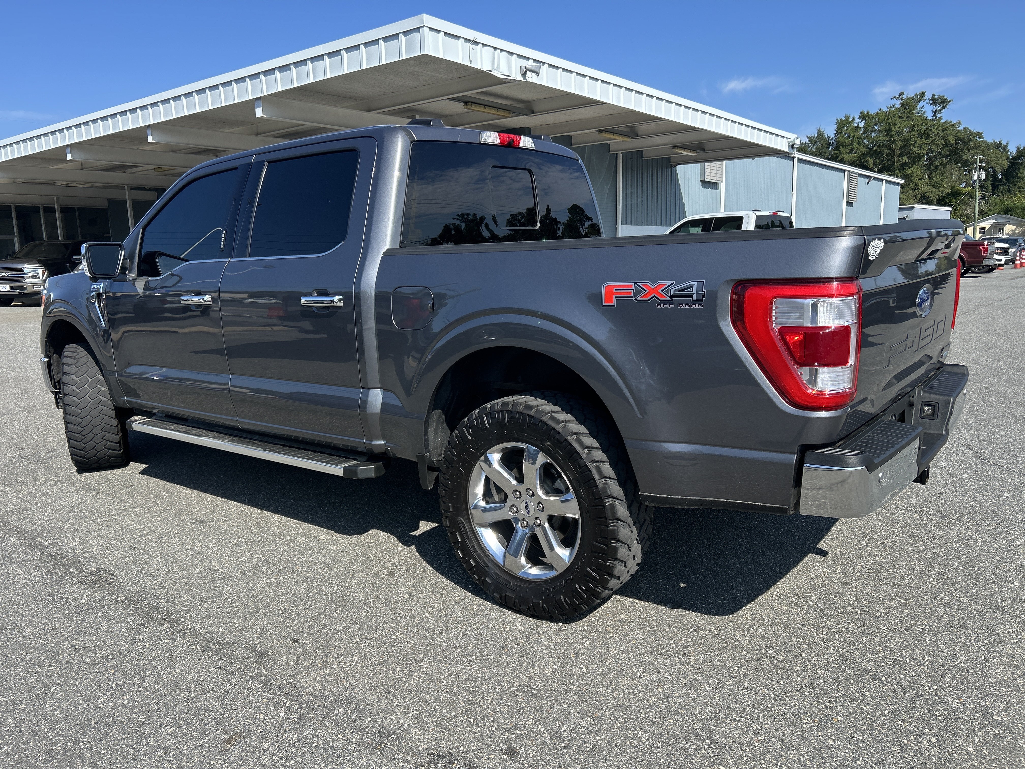 Certified 2023 Ford F150 Lariat w/ Trailer Tow Package AWD/4WD image 5