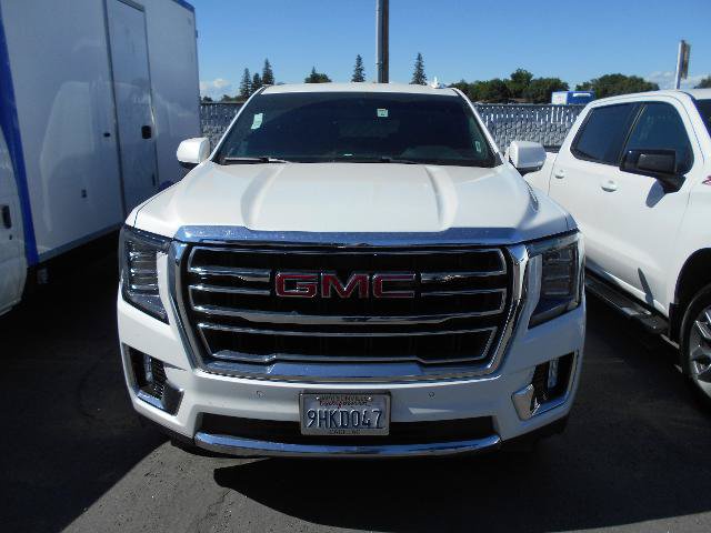 Used 2023 GMC Yukon XL SLT AWD/4WD image 2