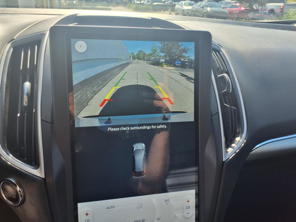 Certified 2022 Ford Edge SEL w/ Convenience Package image 17