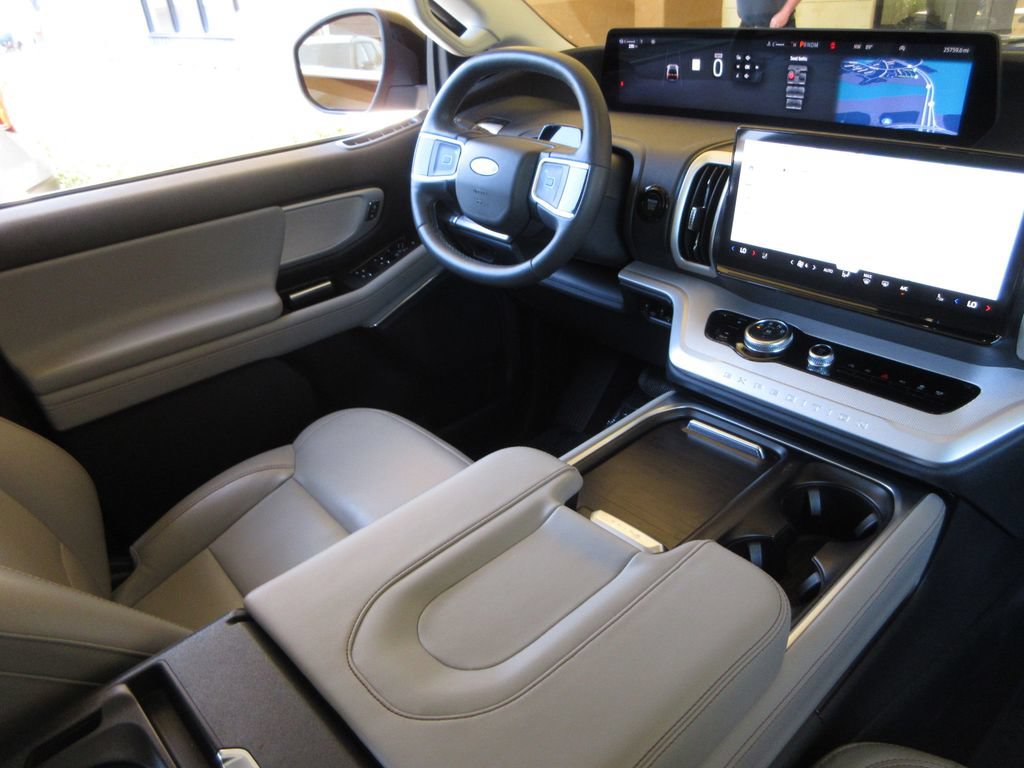 Certified 2025 Ford Expedition Max Active RWD image 18