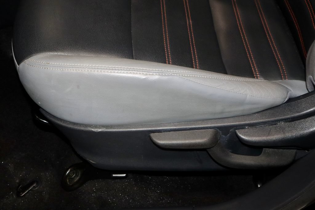 Used 2021 Nissan Kicks SR w/ SR Premium Package FWD image 24