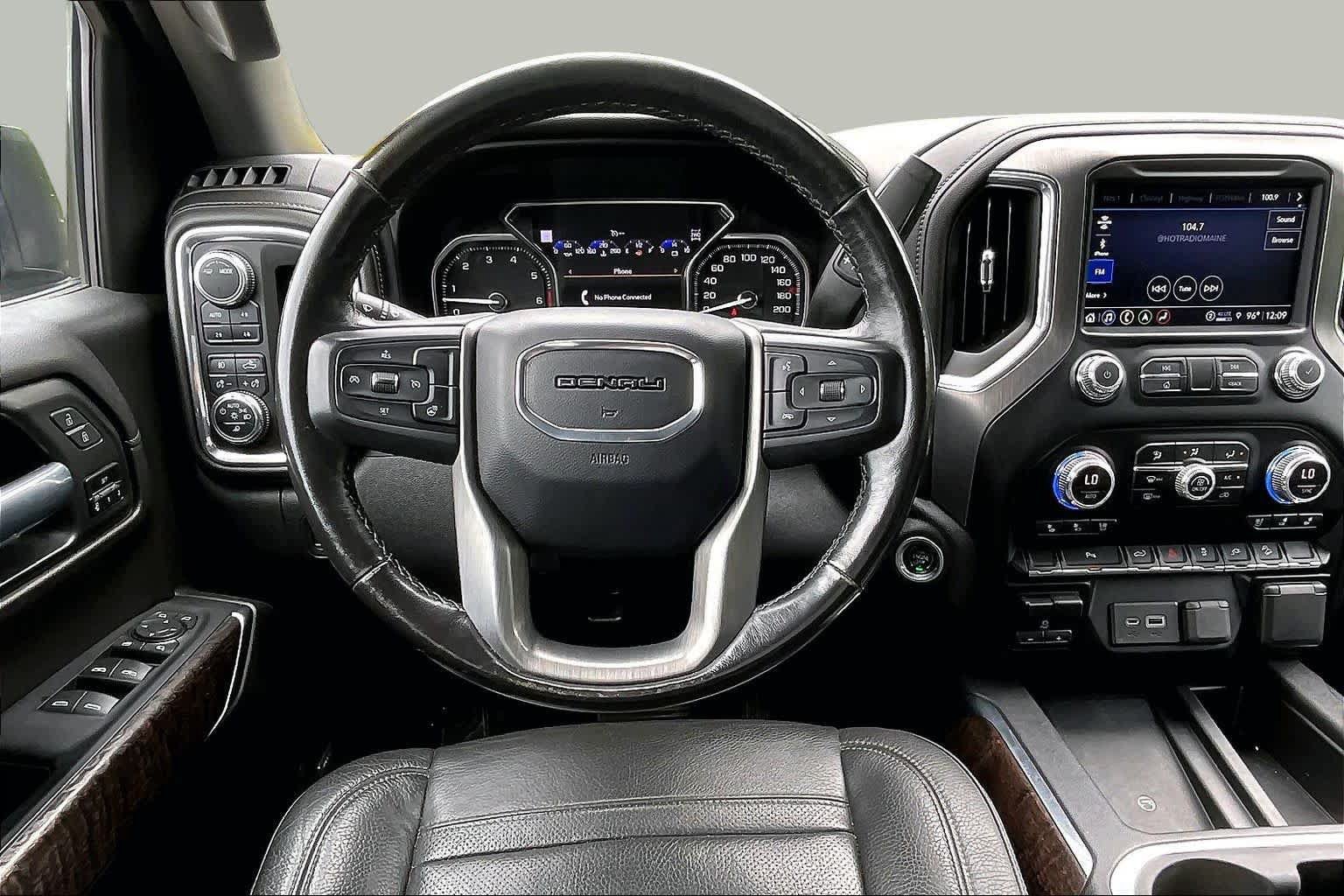 Used 2022 GMC Sierra 1500 Denali AWD/4WD image 6